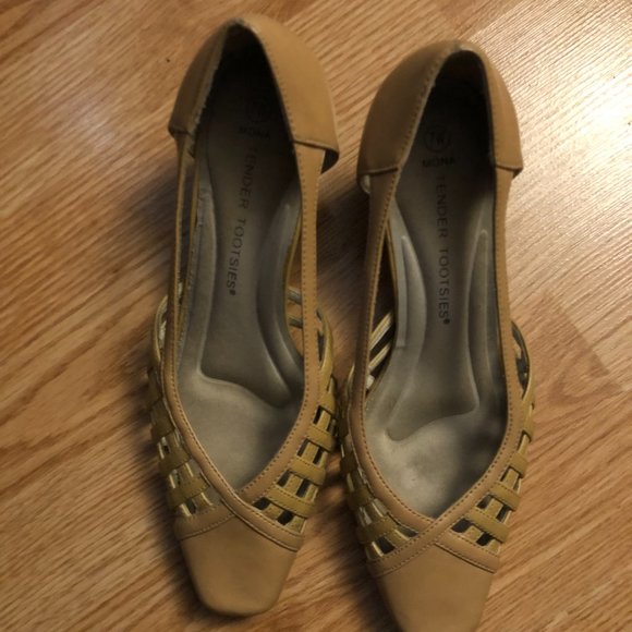 Beige Heels - Picture 2 of 10